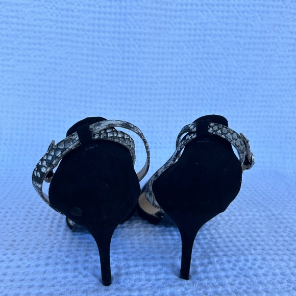 Marc Fisher Heels Womens 6 1/2 Casual Slip On Pumps Black Suede Pointed Toe - Picture 2 of 7